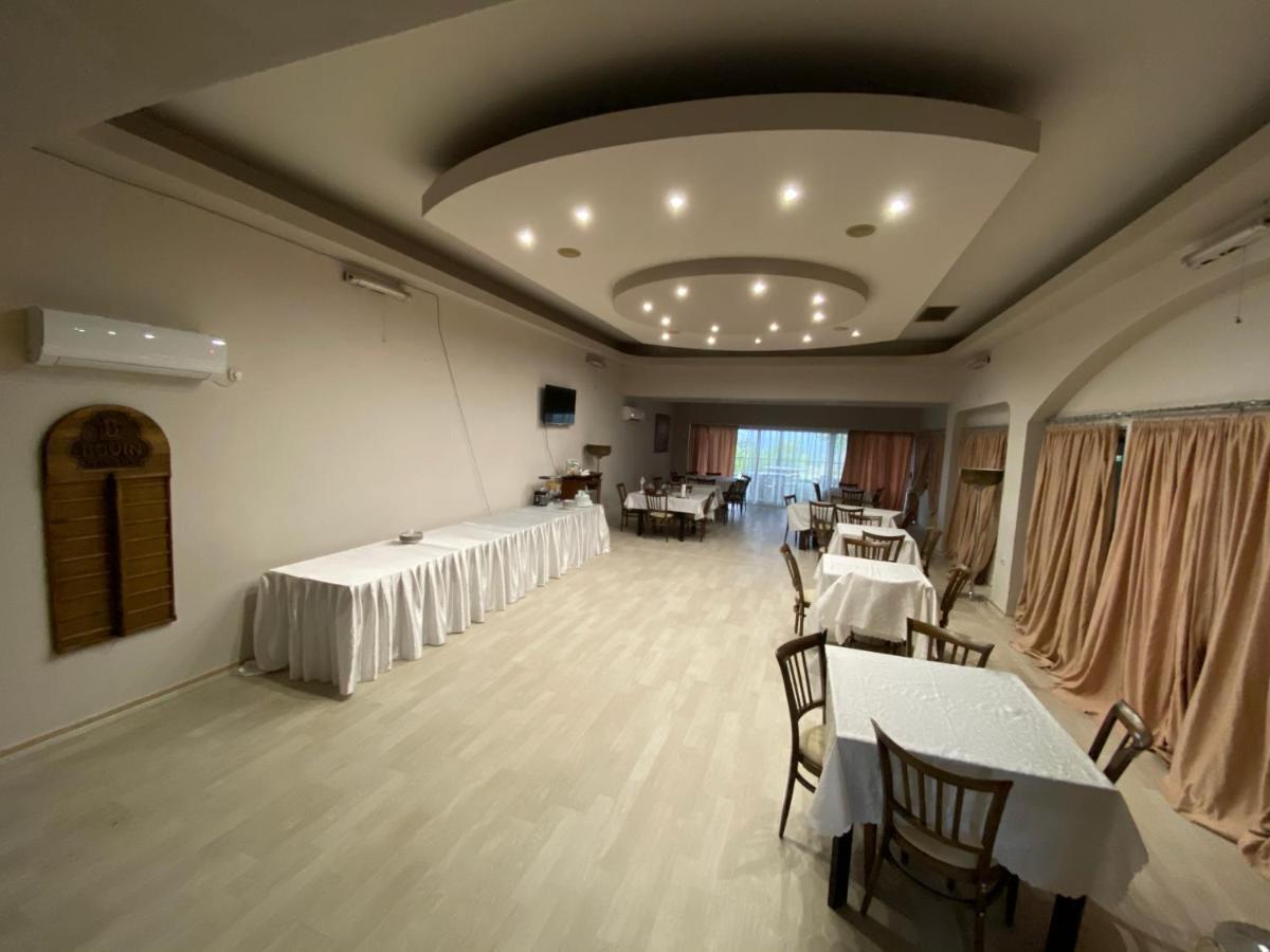 Hotel Park Negotino  Kültér fotó