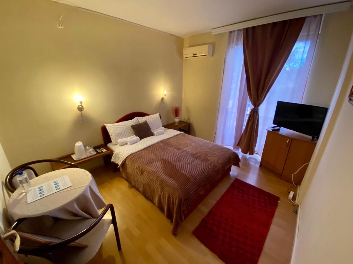 Hotel Park Negotino  Kültér fotó